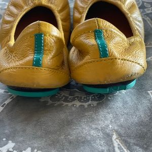 Yellow Tieks